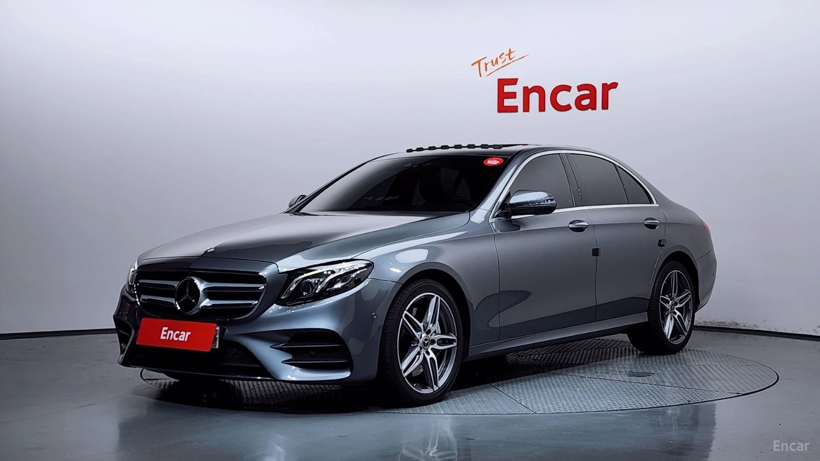 Mercedes-Benz E 300 4MATIC* 360* BURMESTER* DISTRONIC* ОБДУХ
