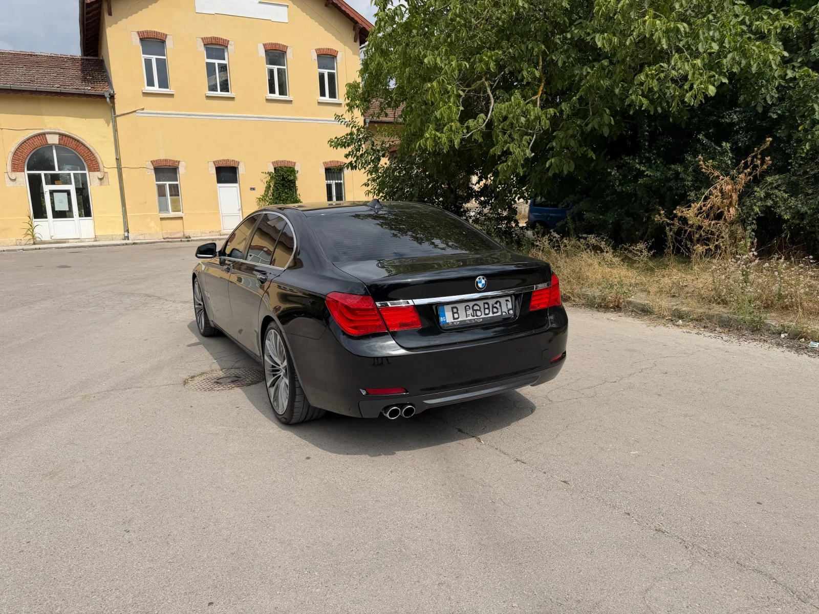 BMW 730, снимка 4 - Автомобили и джипове - 55596549