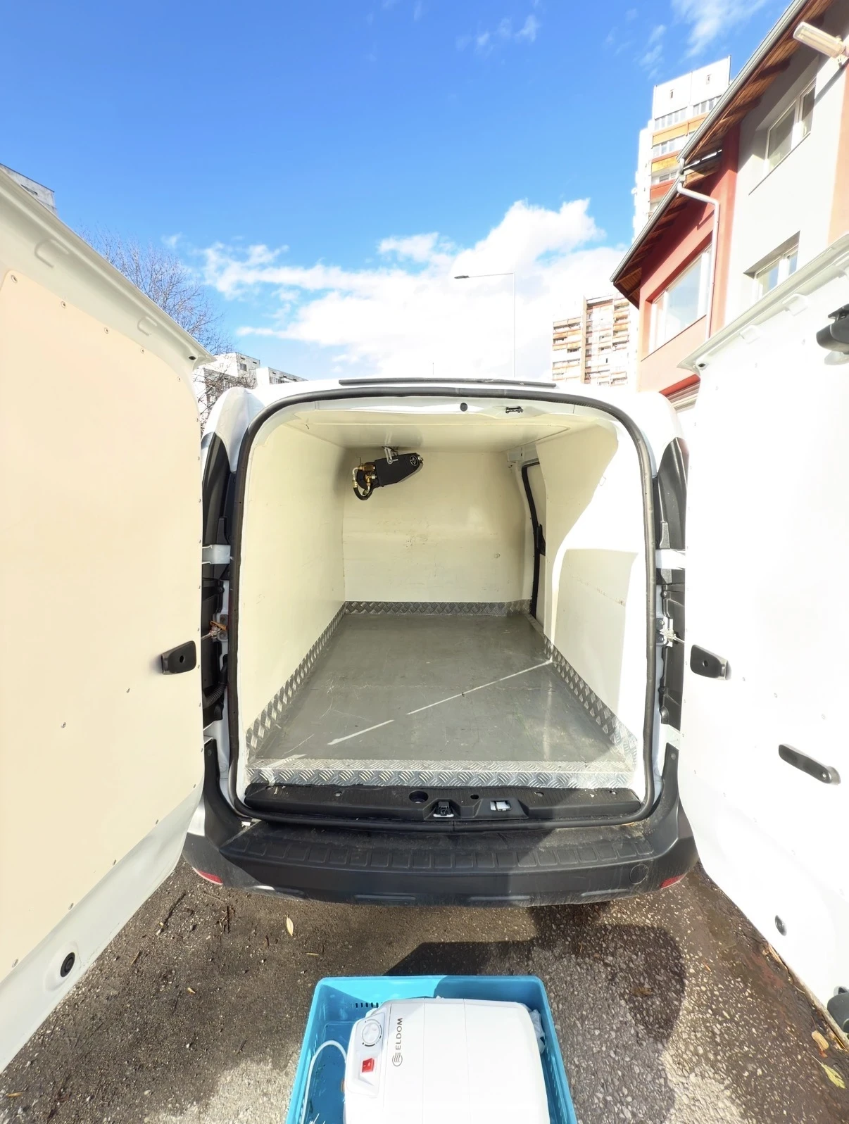 Dacia Dokker Dacia Dokker с двигател 1.5 dCi (90 конски сили / , снимка 5 - Автомобили и джипове - 55977439