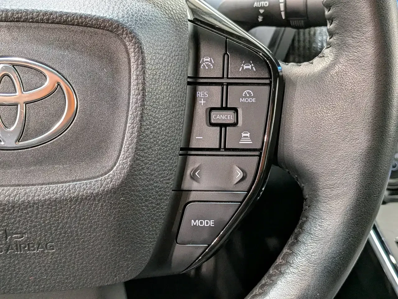 Toyota bZ4X XLE/ПОДГРЕВИ/ДИСТРОНИК/CARFAX/, снимка 9 - Автомобили и джипове - 56283347