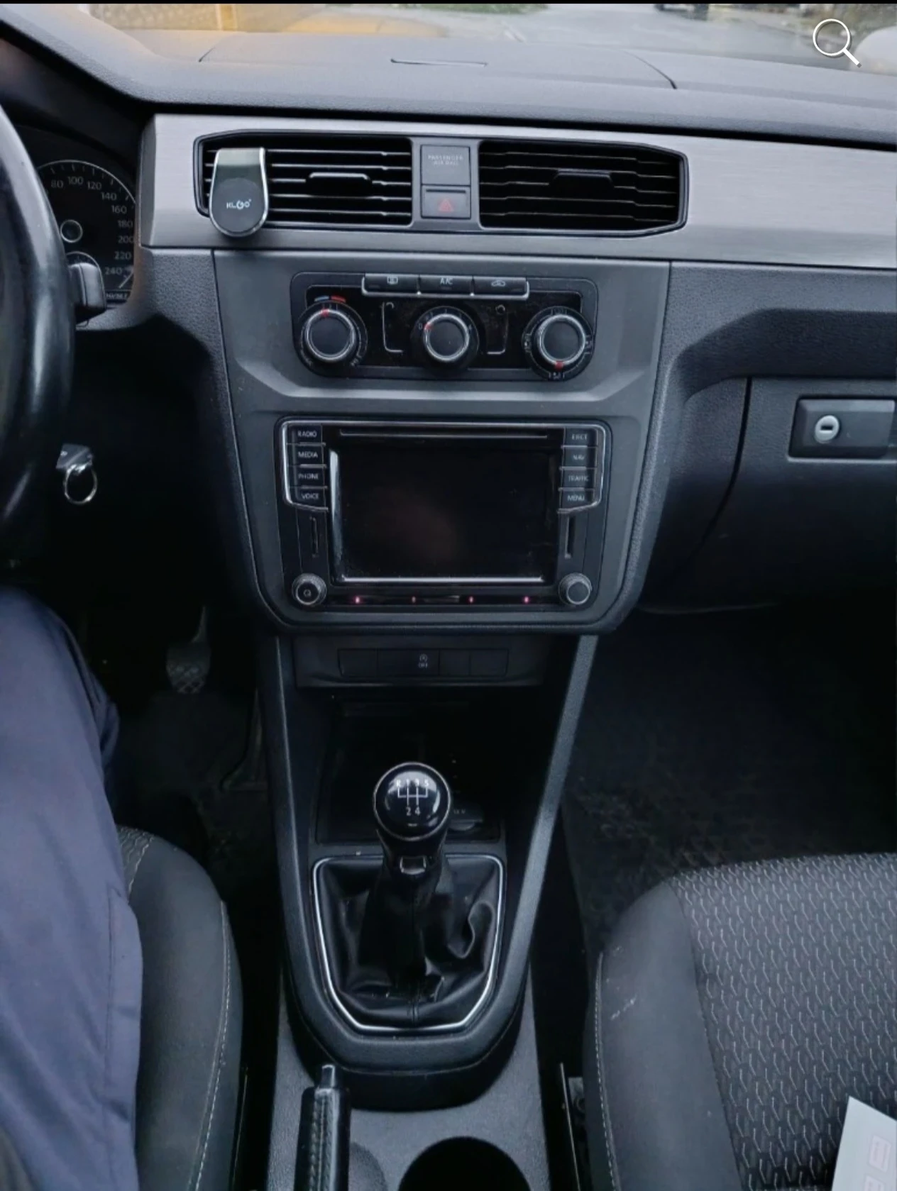 VW Caddy, снимка 2 - Автомобили и джипове - 56654243