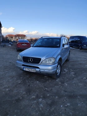     Mercedes-Benz ML 320