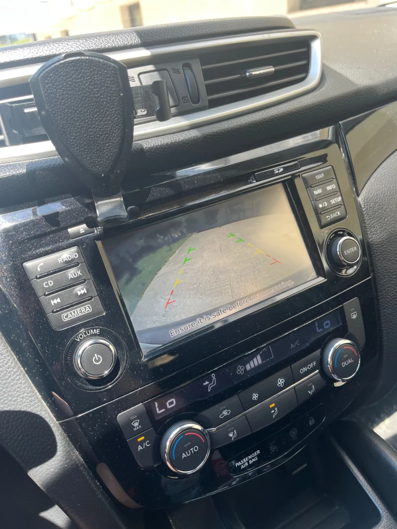 Nissan Qashqai, снимка 12 - Автомобили и джипове - 50549327