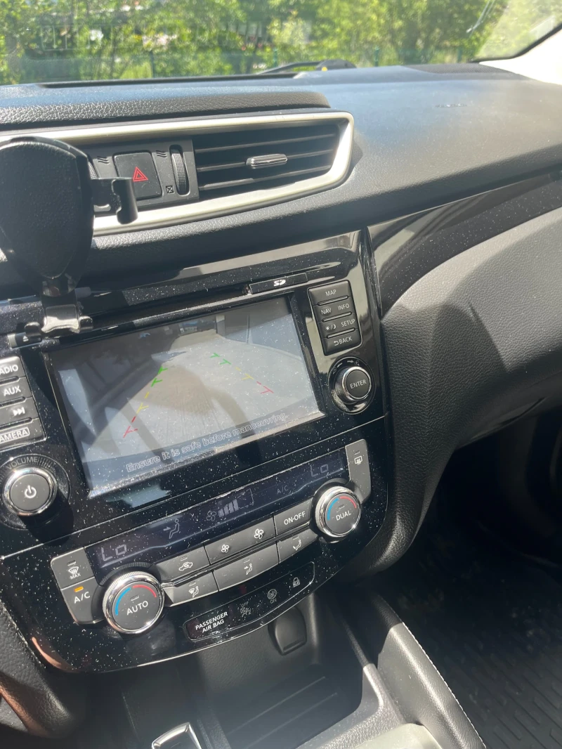 Nissan Qashqai, снимка 13 - Автомобили и джипове - 50549327