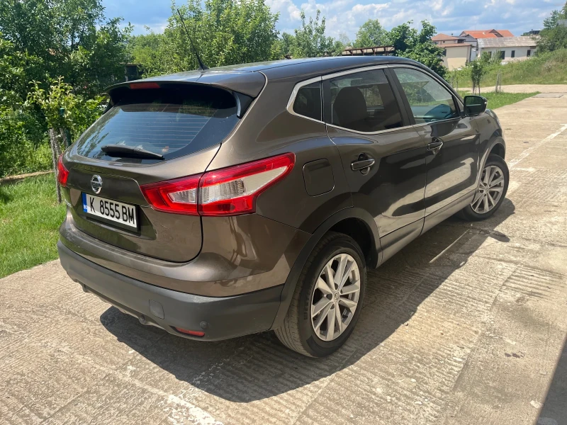 Nissan Qashqai, снимка 6 - Автомобили и джипове - 50549327