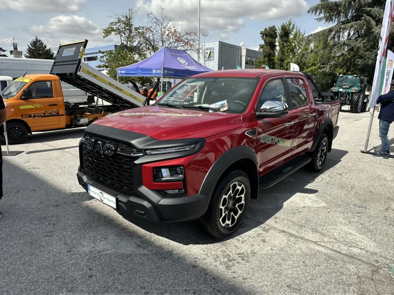 JAC T9EV, снимка 3 - Автомобили и джипове - 51997303