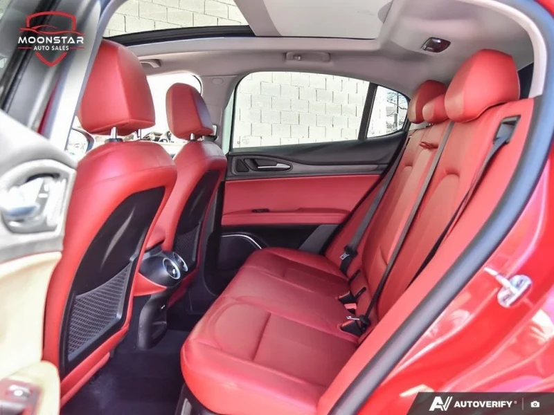 Alfa Romeo Stelvio * TI* AWD* , снимка 14 - Автомобили и джипове - 53283059