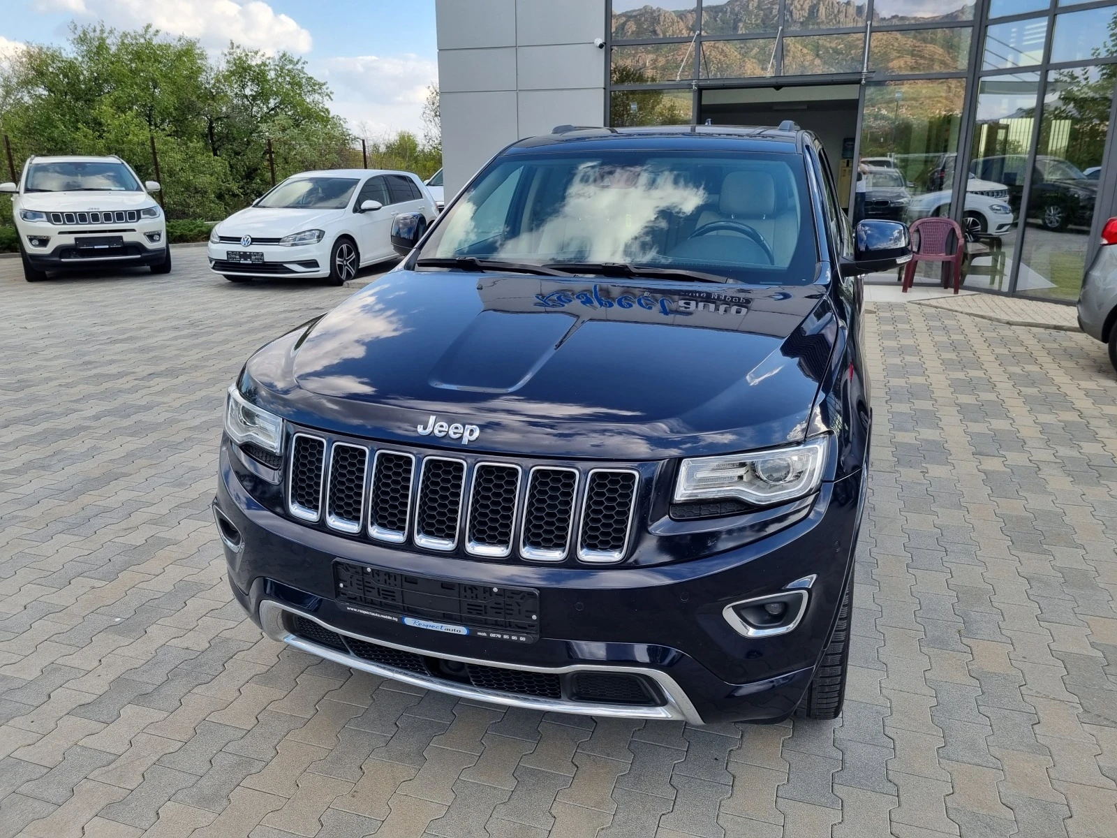 Jeep Grand cherokee * OVERLAND* 3.0CRD-250ps 8 СКОРОСТИ* 2015г. EURO 5 - изображение 3