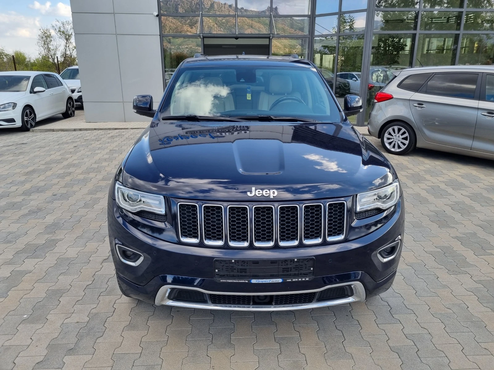 Jeep Grand cherokee * OVERLAND* 3.0CRD-250ps 8 СКОРОСТИ* 2015г. EURO 5 - изображение 2