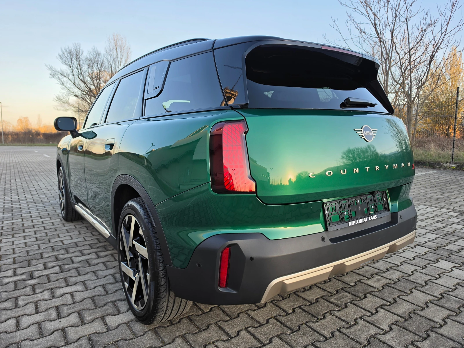 Mini Countryman S ALL4 HARMAN/KARDON HEAD UP 360, снимка 7 - Автомобили и джипове - 54144464