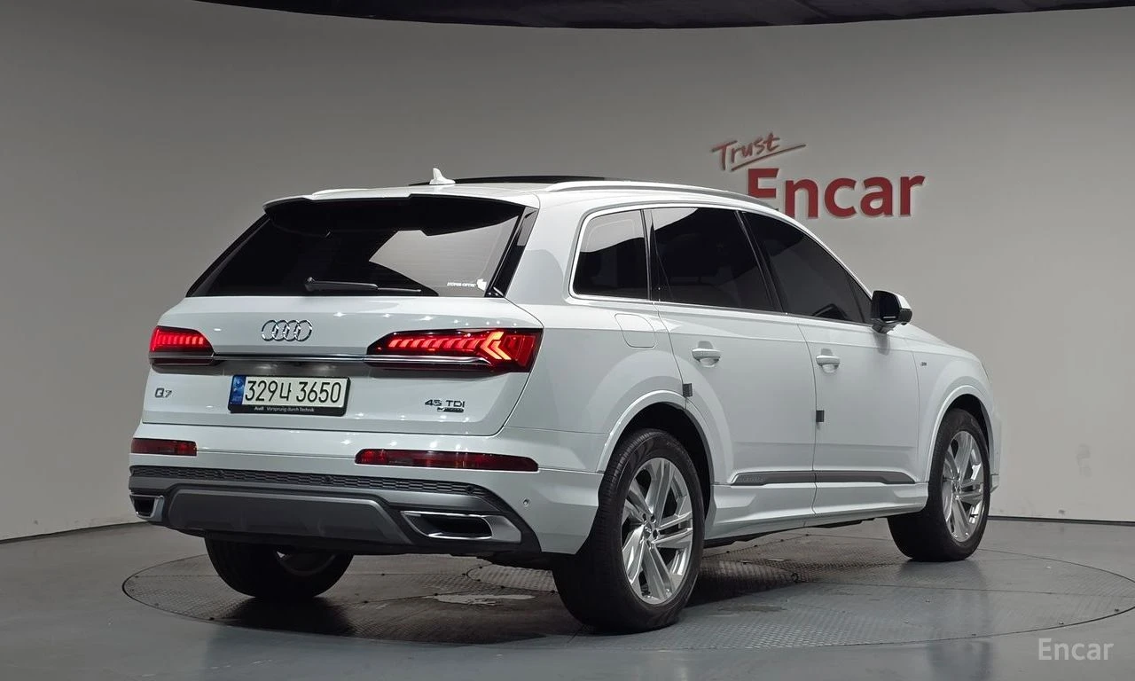 Audi Q7 * ФИКСИРАНА ЦЕНА ДО БЪЛГАРИЯ * АВТОКРЕДИТ, снимка 2 - Автомобили и джипове - 55421807