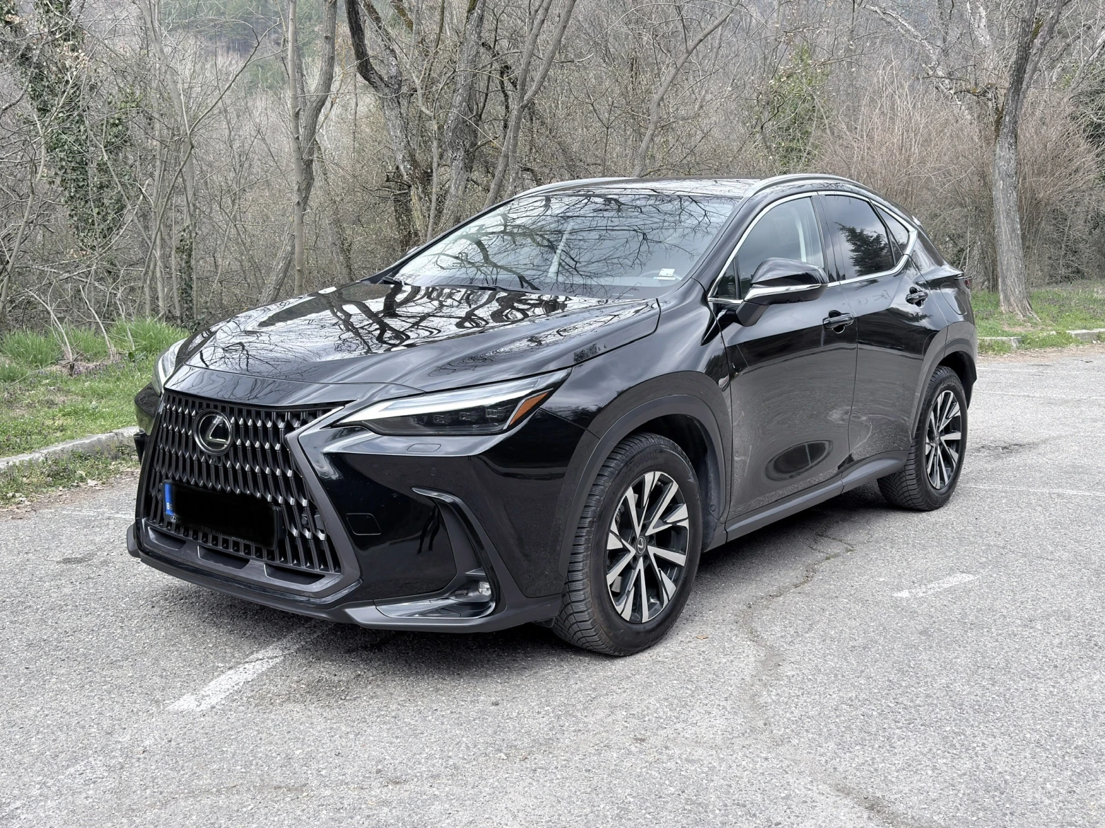 Lexus NX 350h Хибрид, бензин