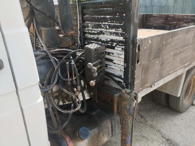 Iveco 35-8 Бордови с кран, снимка 3 - Бусове и автобуси - 52397025