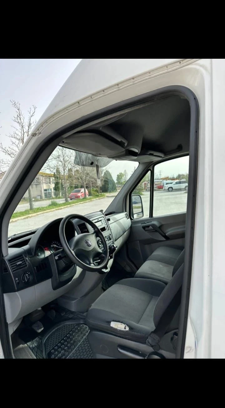 VW Crafter С климатик, снимка 11 - Бусове и автобуси - 48591203