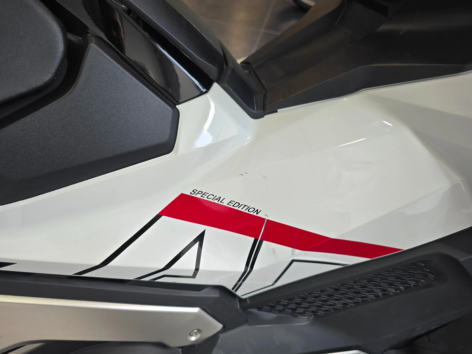 Honda X-ADV 750  6000km!!! Full Adv. Kit - изображение 5