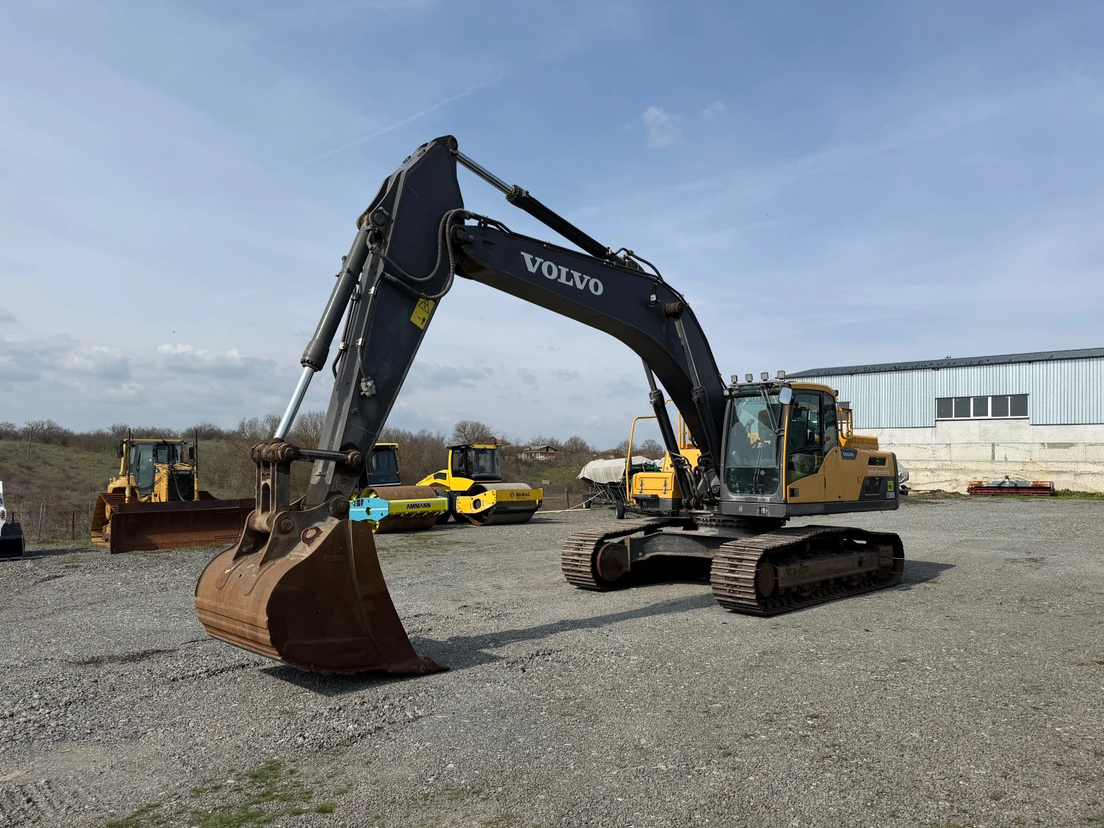 Багер Volvo EC 300 DL ЛИЗИНГ, снимка 3 - Индустриална техника - 53877409