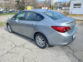 Opel Astra J 1.6 ГАЗ от България, снимка 2