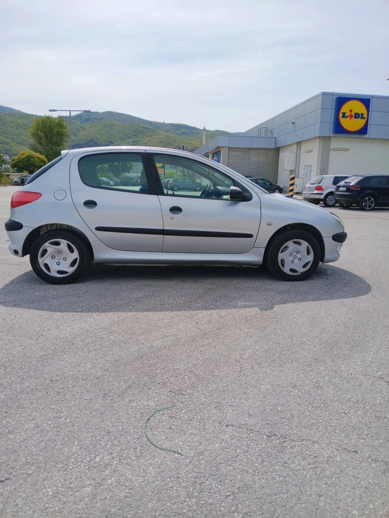 Peugeot 206, снимка 6 - Автомобили и джипове - 47312787