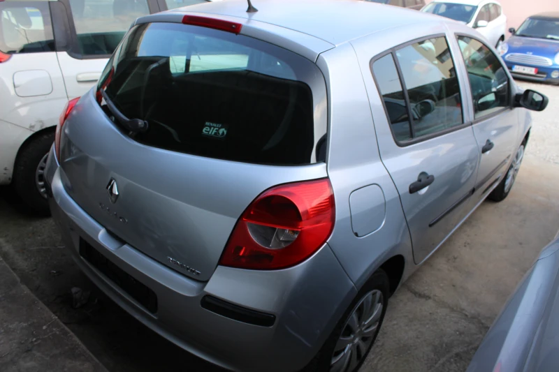 Renault Clio 1.2I НОВ ВНОС, снимка 4 - Автомобили и джипове - 47789812