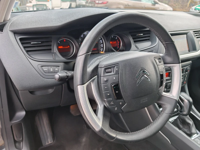 Citroen C5 2.2HDI 204k.ТОП СЪСТОЯНИЕ СЕРВИЗНА КНИЖКА , снимка 14 - Автомобили и джипове - 47927266