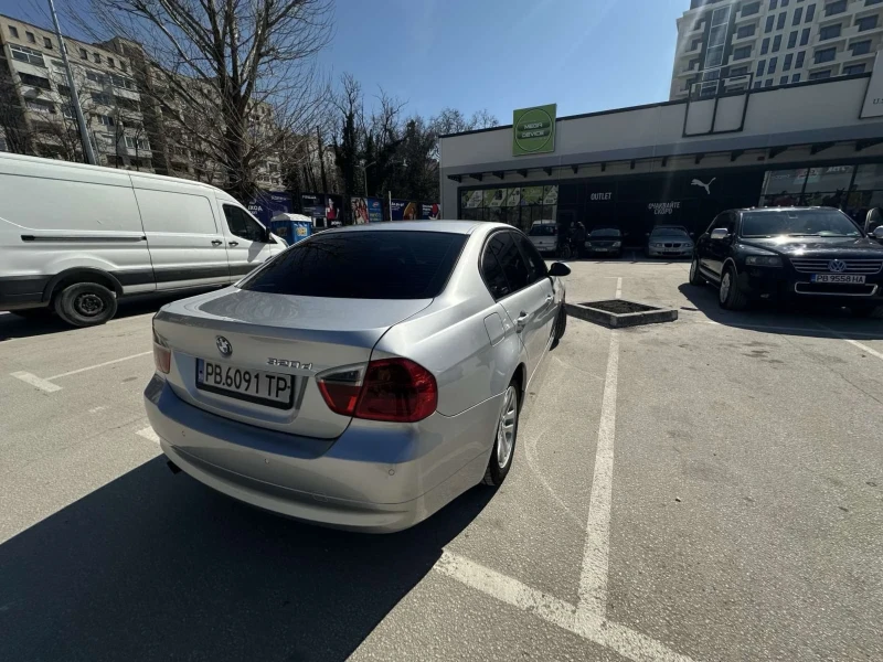 BMW 320 2.0D, снимка 5 - Автомобили и джипове - 49434571