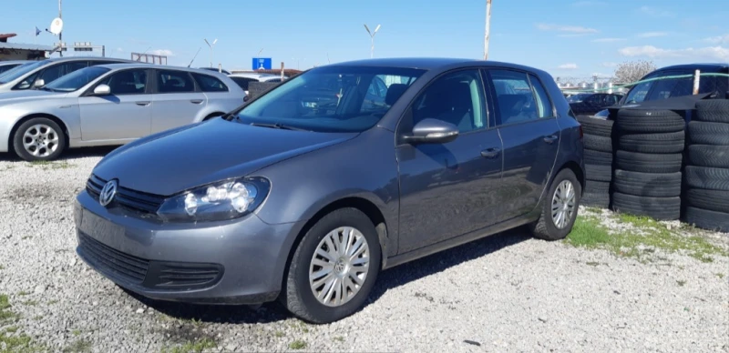 VW Golf 1.4i, снимка 2 - Автомобили и джипове - 49599929