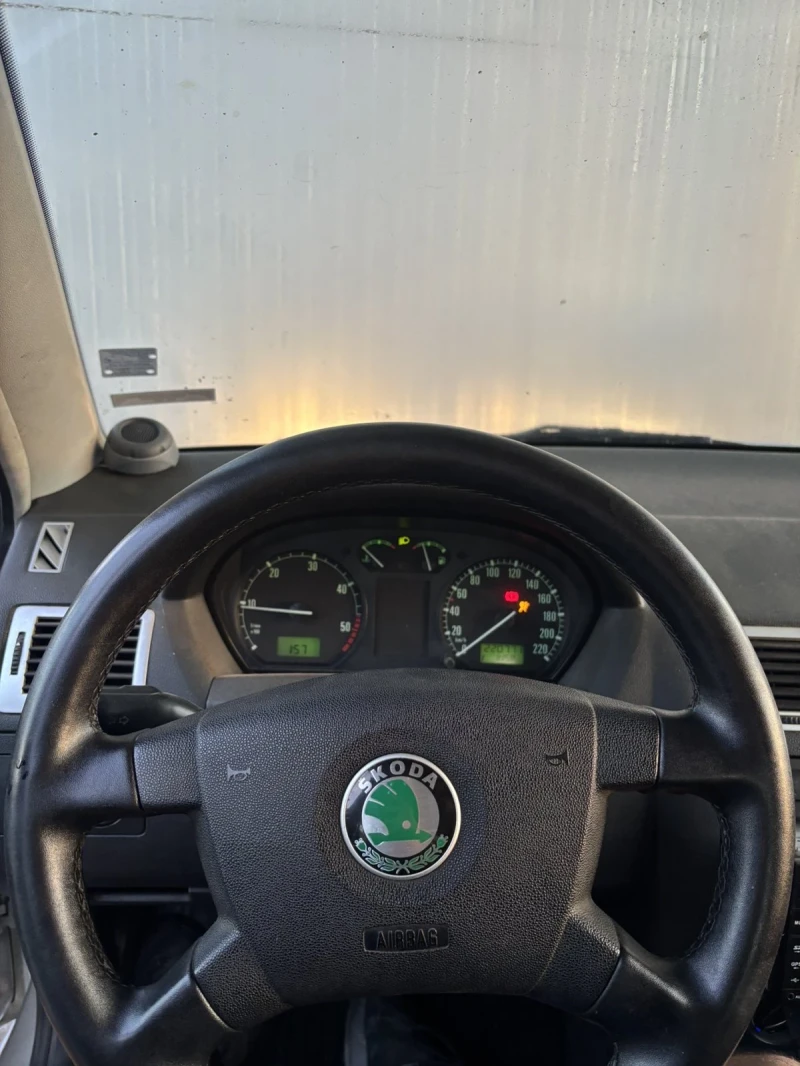 Skoda Fabia, снимка 4 - Автомобили и джипове - 52265624