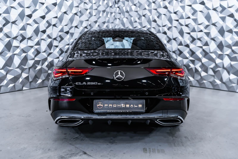 Mercedes-Benz CLA 250 e Coupe * AMG* Camera, снимка 5 - Автомобили и джипове - 52524142