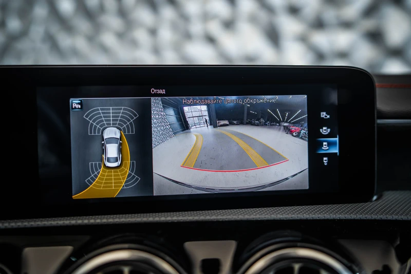 Mercedes-Benz CLA 250 e Coupe * AMG* Camera, снимка 16 - Автомобили и джипове - 52524142