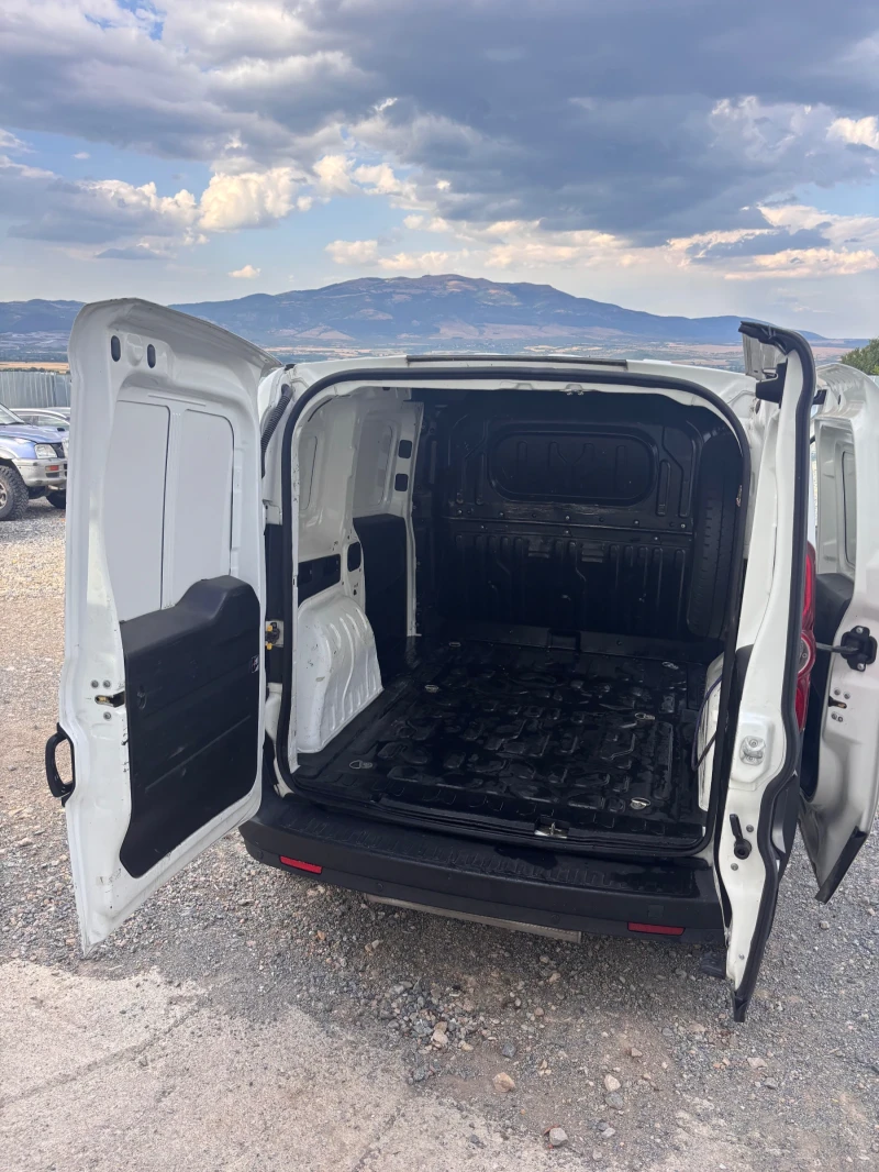 Opel Combo, снимка 11 - Автомобили и джипове - 52739952