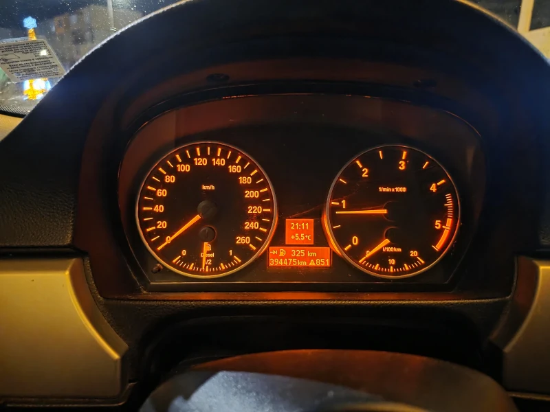 BMW 320, снимка 8 - Автомобили и джипове - 52958464