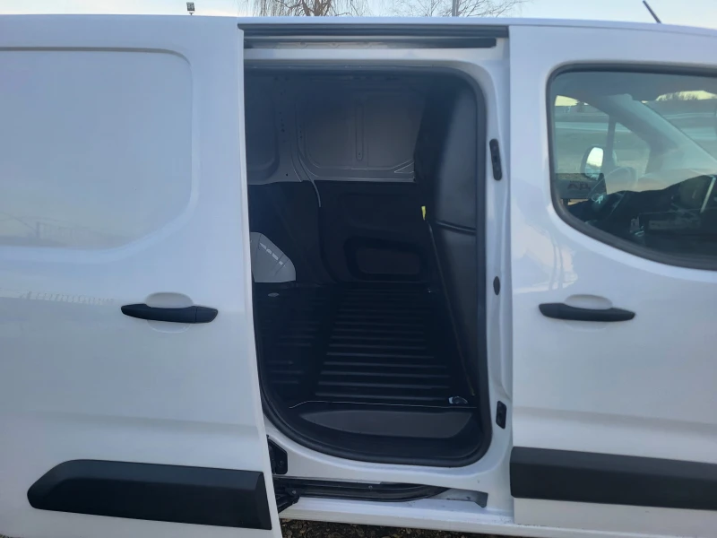 Citroen Berlingo 1.5HDi, снимка 11 - Автомобили и джипове - 53115035