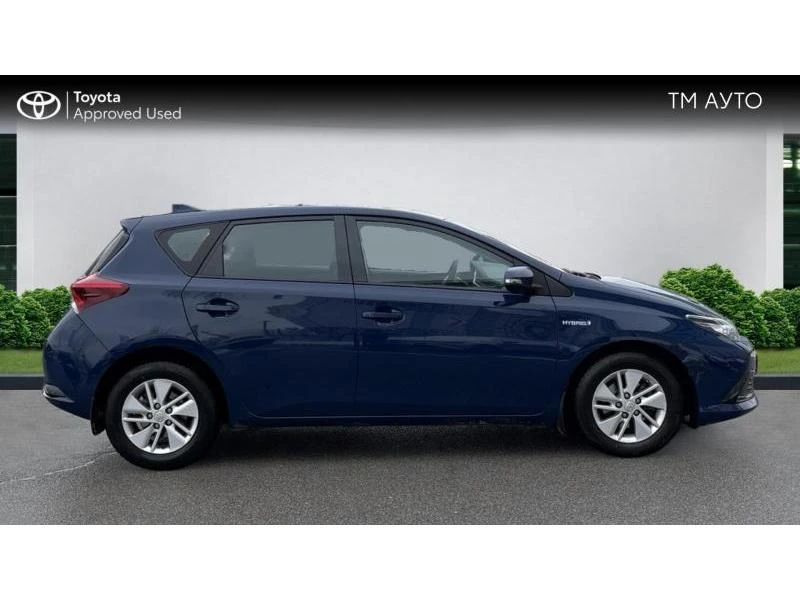 Toyota Auris 1.8 HSD TERRA, снимка 17 - Автомобили и джипове - 53329465