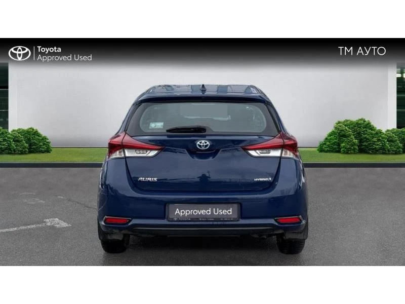 Toyota Auris 1.8 HSD TERRA, снимка 4 - Автомобили и джипове - 53329465