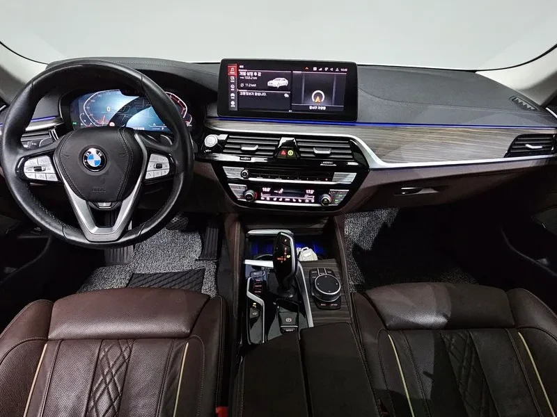 BMW 520 xDrive Luxury, снимка 6 - Автомобили и джипове - 55747927