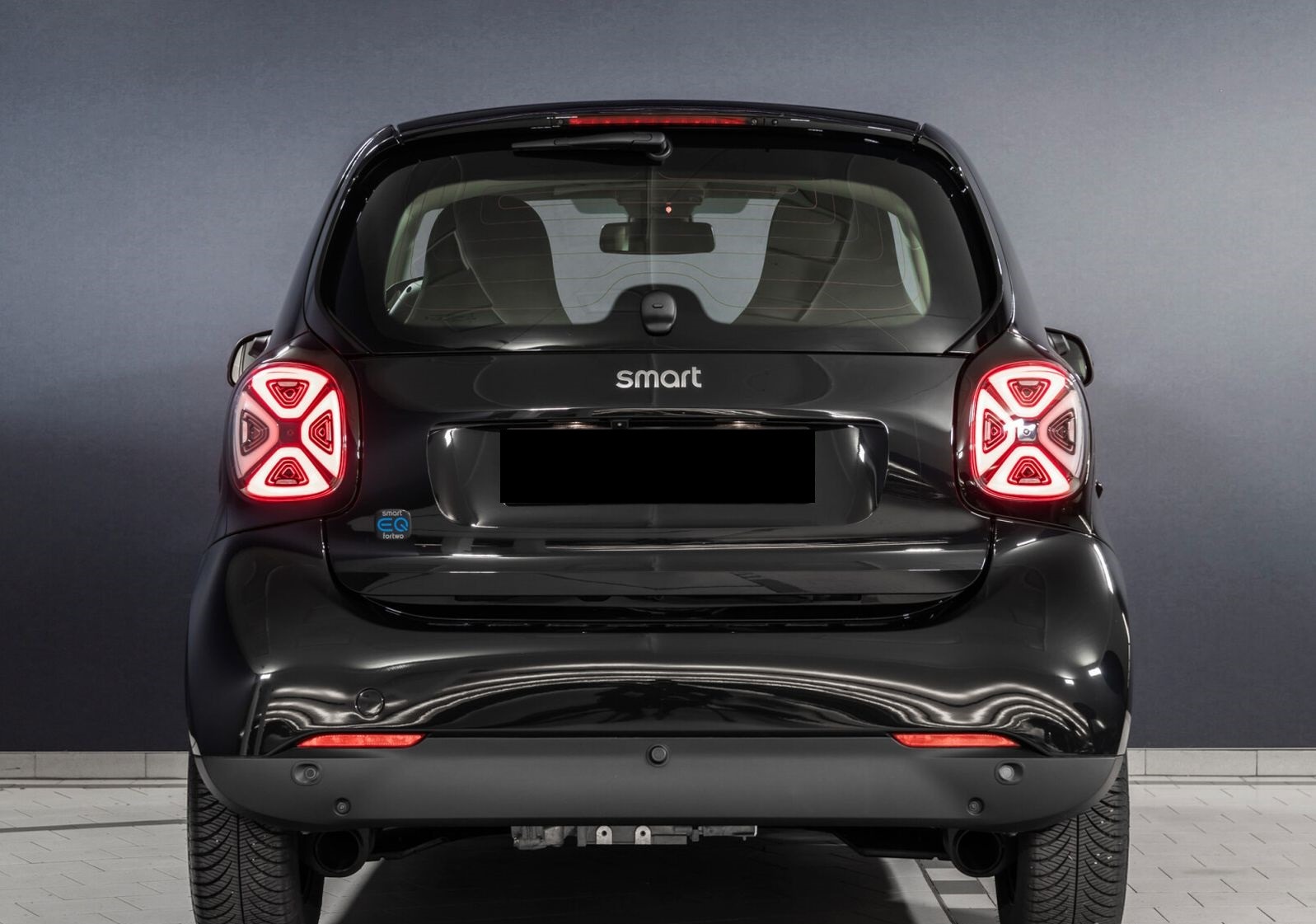 Smart Fortwo EQ = Exclusive= Plus Package Гаранция - изображение 2