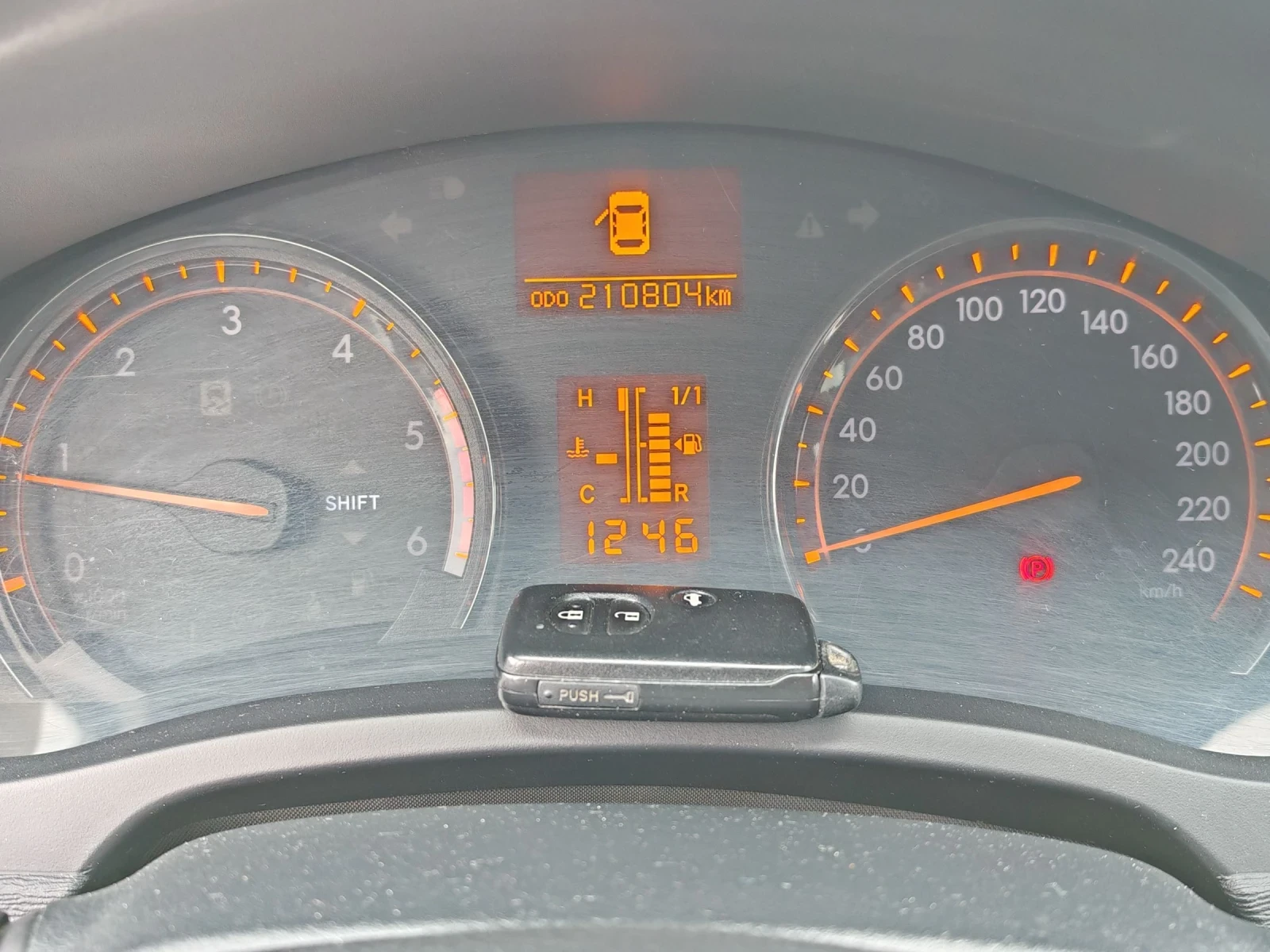 Toyota Avensis 2.2 D-4D | Mobile.bg — изображение 10