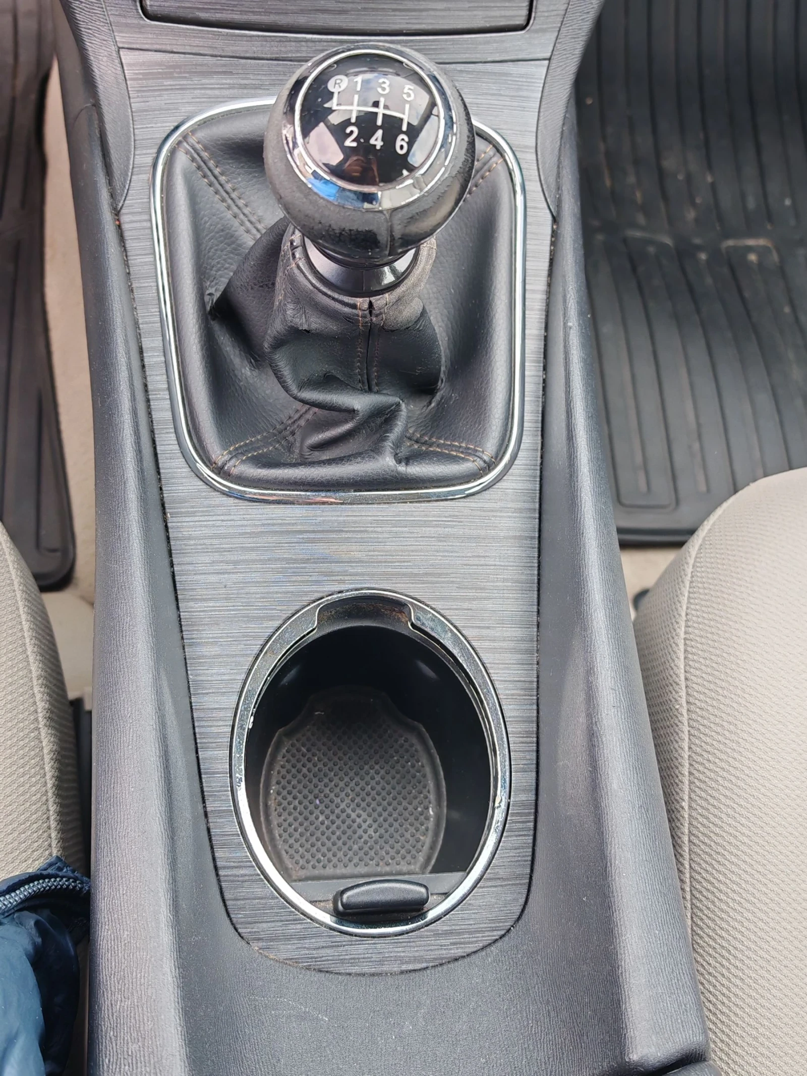 Toyota Avensis 2.2 D-4D | Mobile.bg — изображение 14