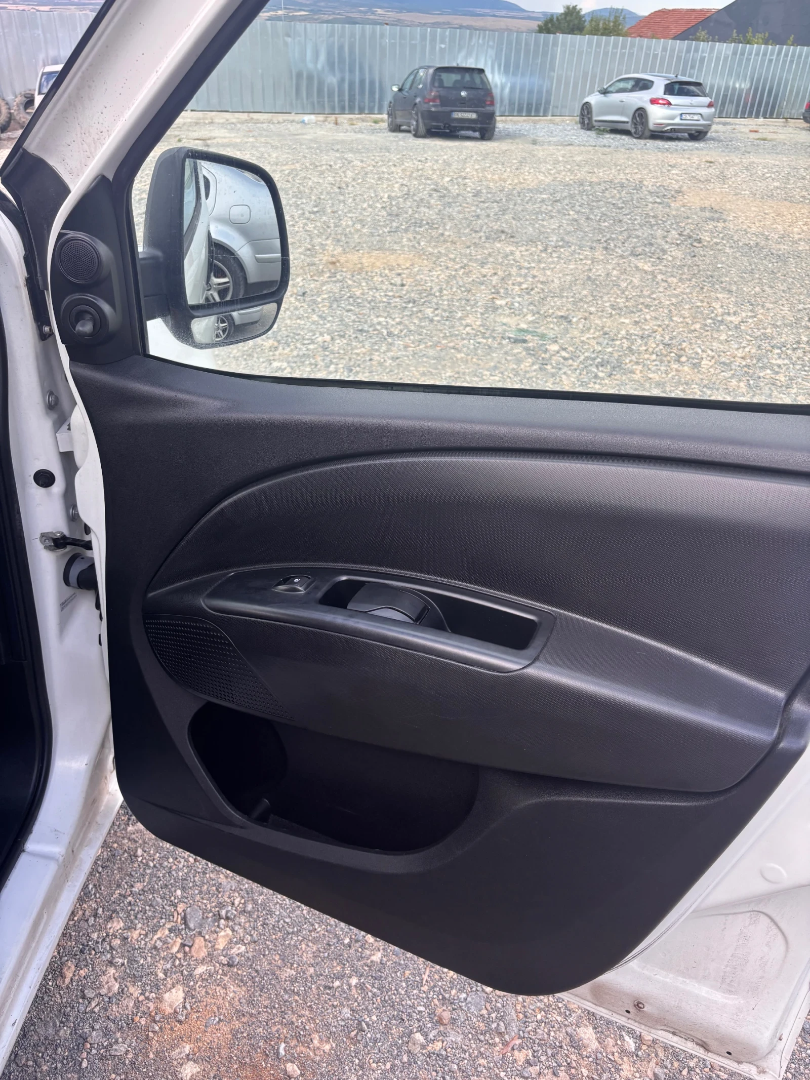 Opel Combo  - изображение 7