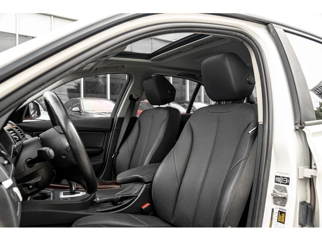 BMW 328 * АВТО КРЕДИТ* ЦЕНА ДО БГ * СЕРВИЗНА ИСТОРИЯ *  - изображение 10