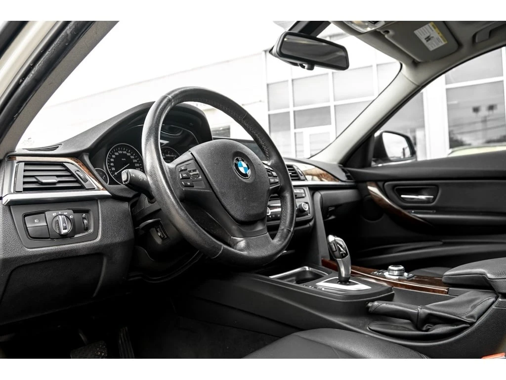 BMW 328 * АВТО КРЕДИТ* ЦЕНА ДО БГ * СЕРВИЗНА ИСТОРИЯ *  - изображение 8