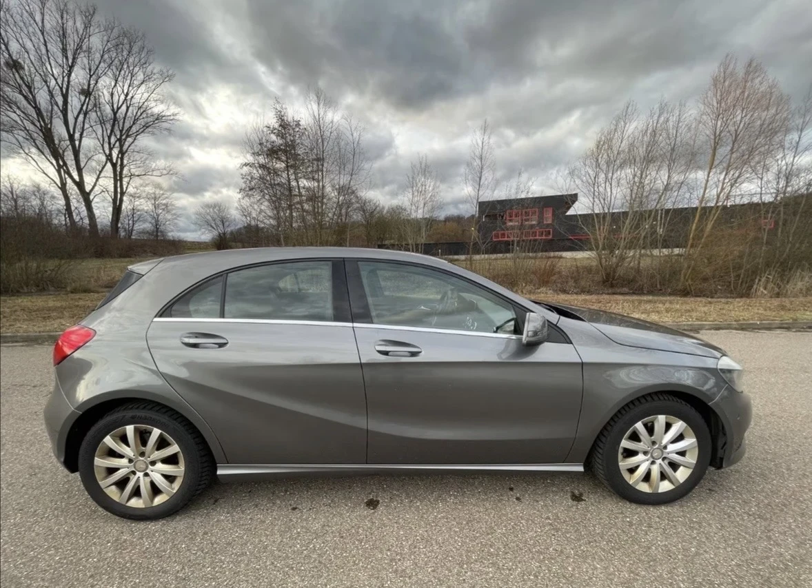 Mercedes-Benz A 180, снимка 4 - Автомобили и джипове - 53707988