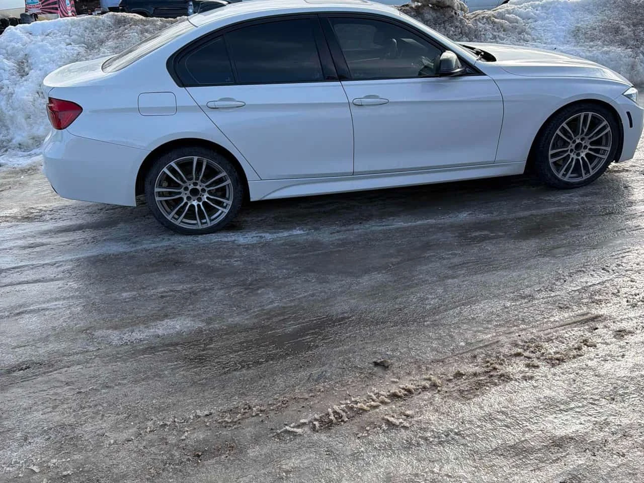 BMW 328 * 328I XDRIVE * CARFAX * БЕЗ ПЪРВОНАЧАЛНА ВНОСКА, снимка 7 - Автомобили и джипове - 53717006