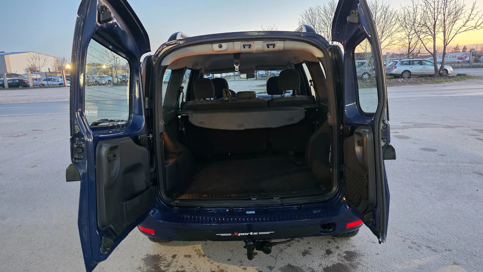 Dacia Logan 1.6i/87hp/УНИКАТ/FACE LIFT, снимка 6 - Автомобили и джипове - 53965973