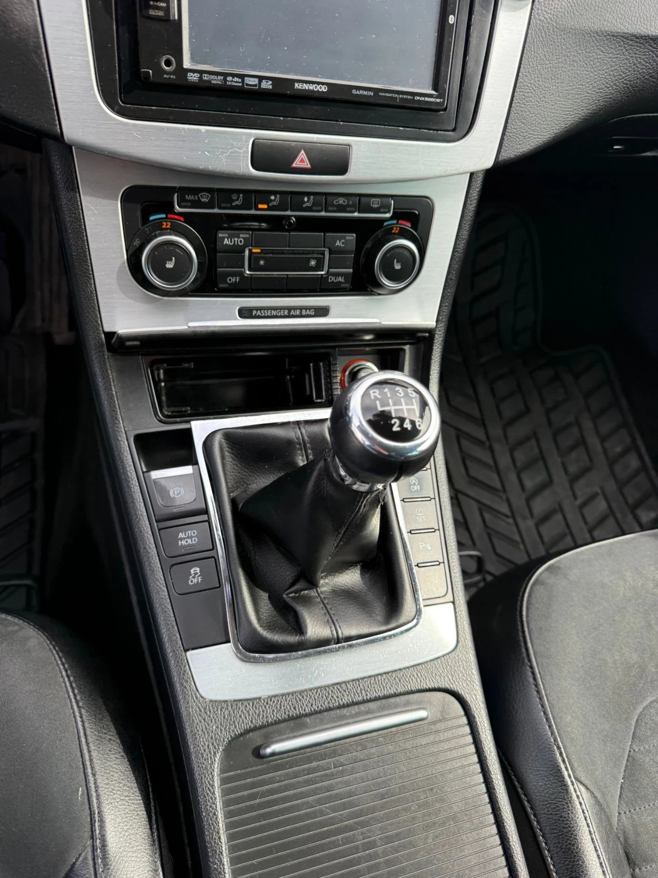 VW Passat (KATO НОВА), снимка 9 - Автомобили и джипове - 54147555