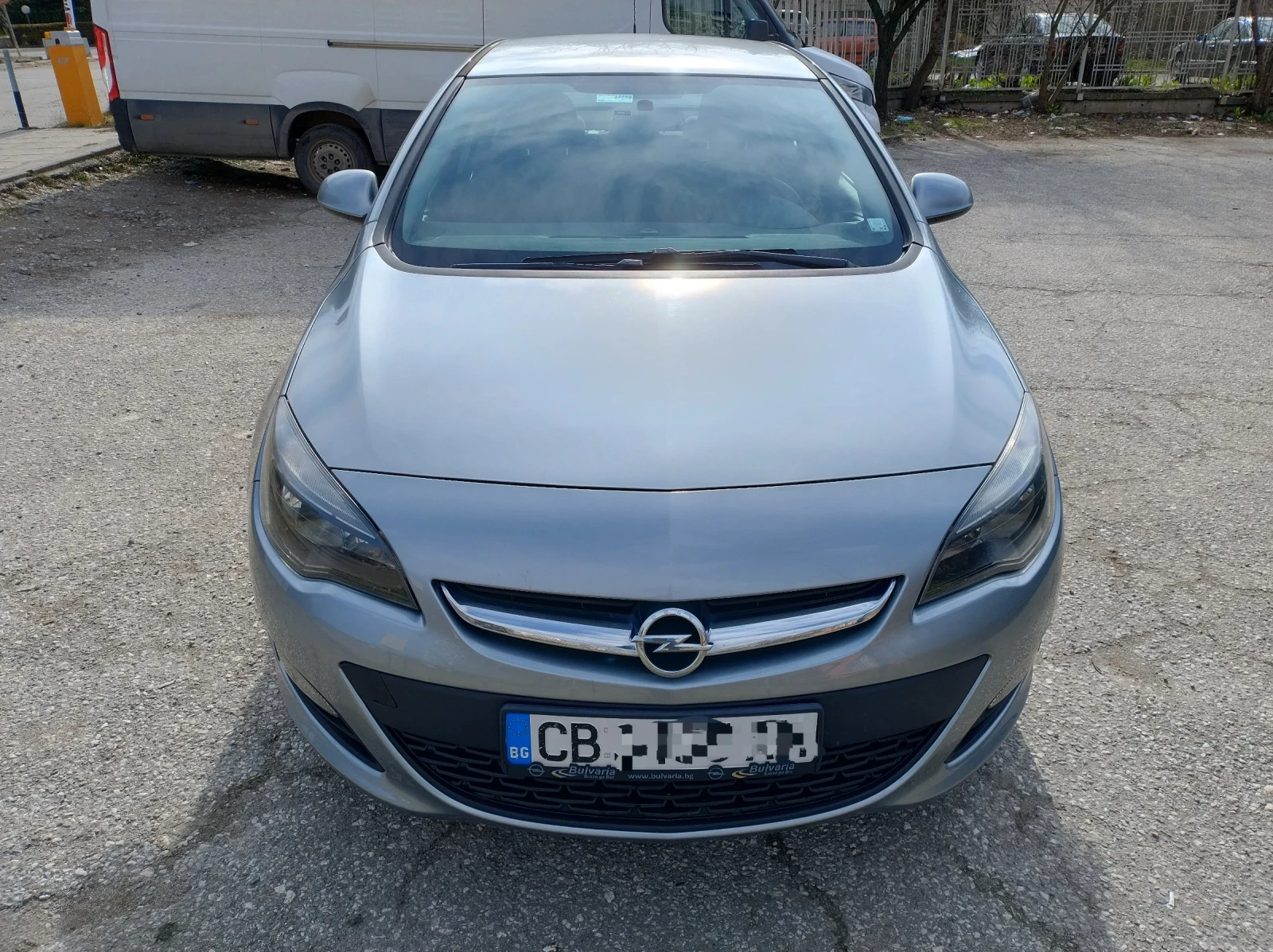 Opel Astra J 1.6 ГАЗ от България, снимка 6 - Автомобили и джипове - 54207405