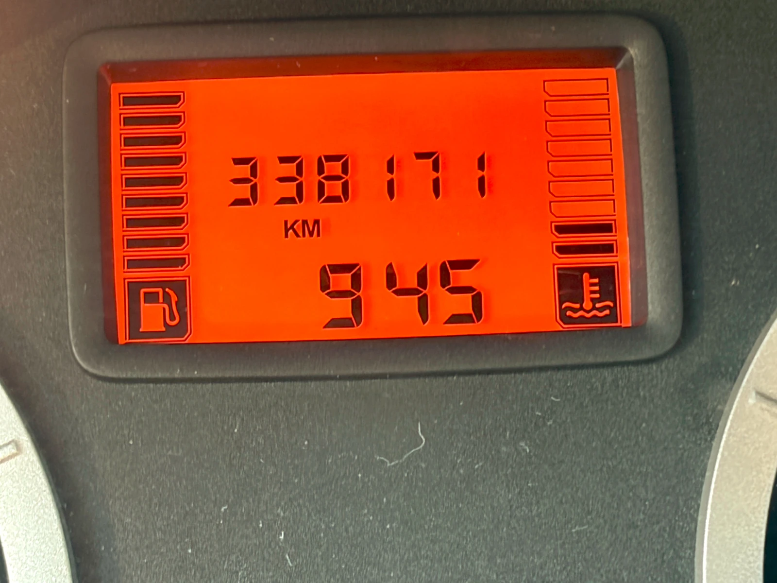 Dacia Logan MCV, снимка 9 - Автомобили и джипове - 54309362