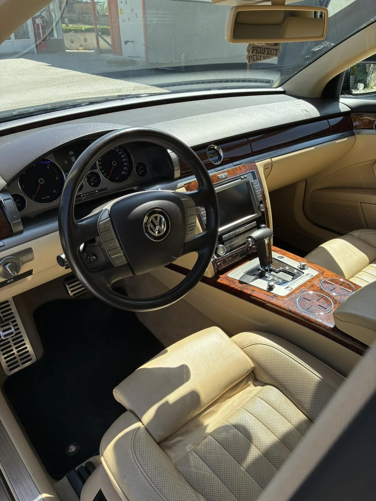 VW Phaeton 3.0TDI/4MOTION Facelift, снимка 7 - Автомобили и джипове - 54334922