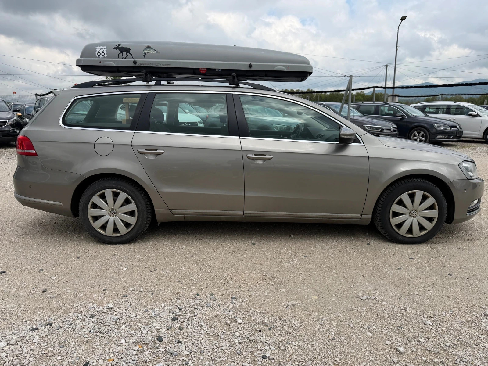VW Passat 2.0/170кс 4х4 Ксенон Автоматик, снимка 9 - Автомобили и джипове - 54376724