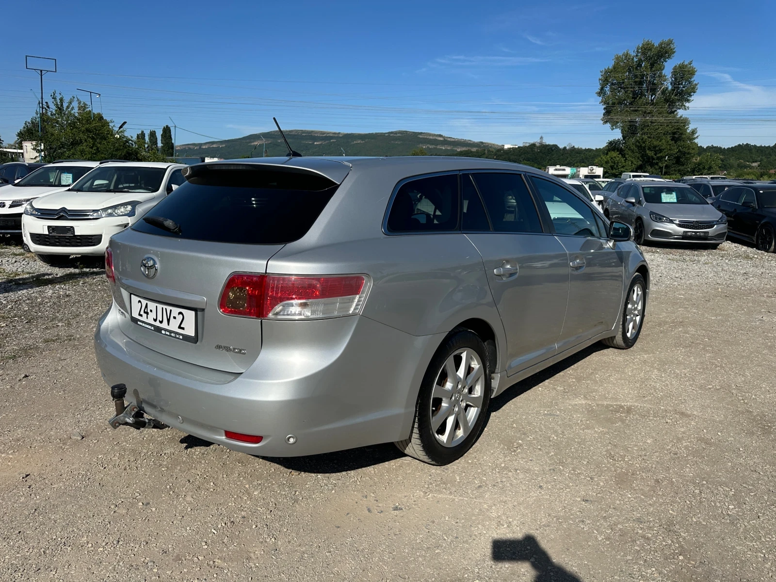 Toyota Avensis 2.0-Buisness-Edition+ CarPlay+ КАМЕРА-1Г-Гаранция, снимка 5 - Автомобили и джипове - 55228982